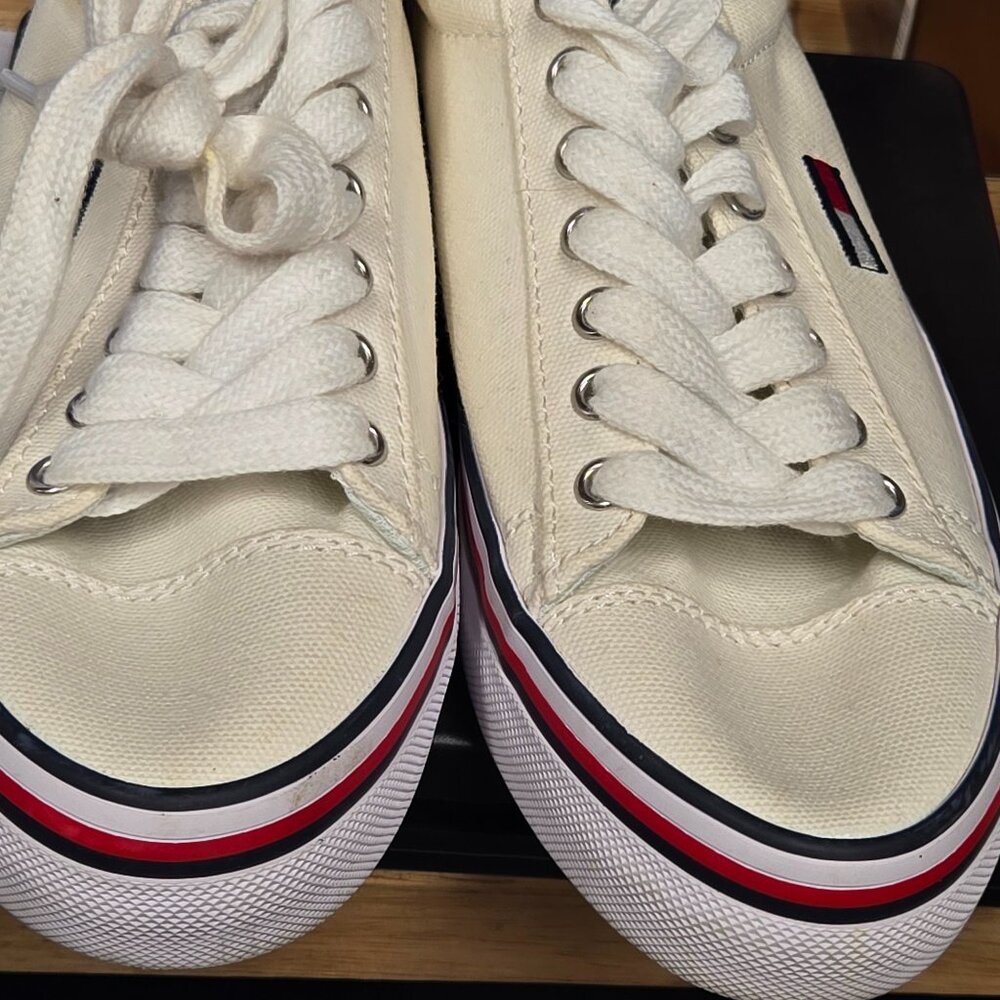 tennis shoes